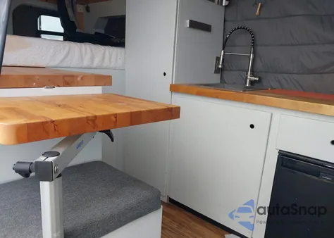 2016 Mercedes-Benz Sprinter 2500 Normal Roof z USA, uszkodzony, nr VIN WD3PE7DD1GP173365